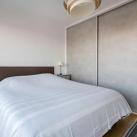 Pour 2 Adultes Et 1 Enfant- Vue Sur Le Port Apartment *