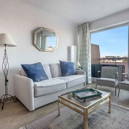 Pour 2 Adultes Et 1 Enfant- Vue Sur Le Port *