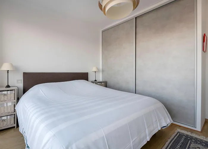 Pour 2 Adultes Et 1 Enfant- Vue Sur Le Port Apartament *